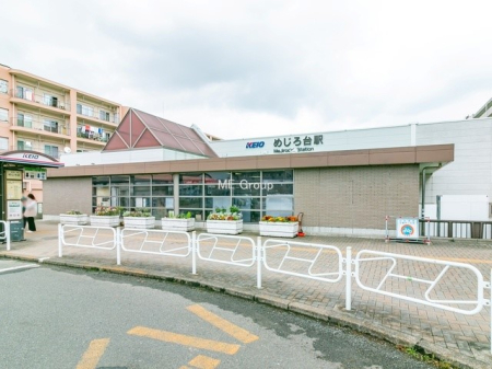 ���ӊ� �w 800m �����������u�߂����v�w