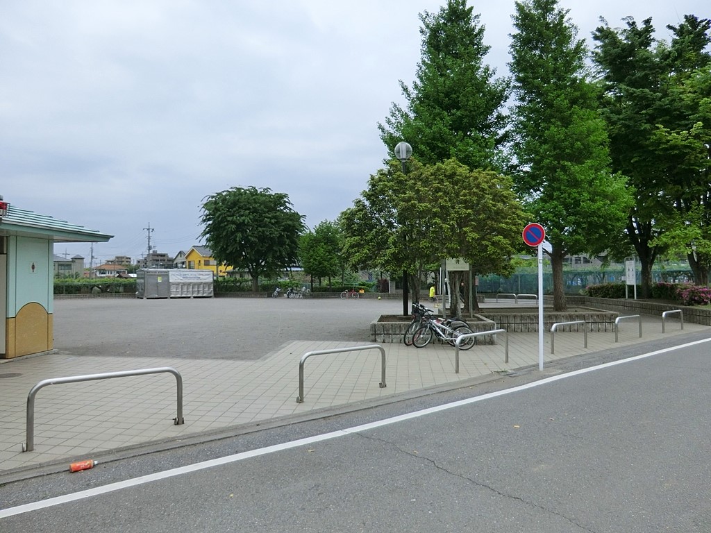 ���ӊ� ���� 300m �W�����