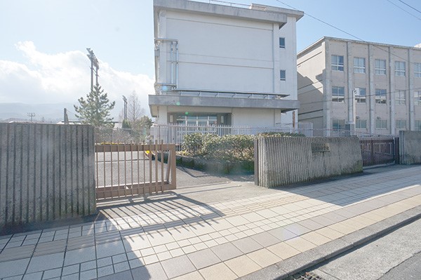 ���ӊ� ���w�Z 2300m �쑫���s���쑫�����w�Z